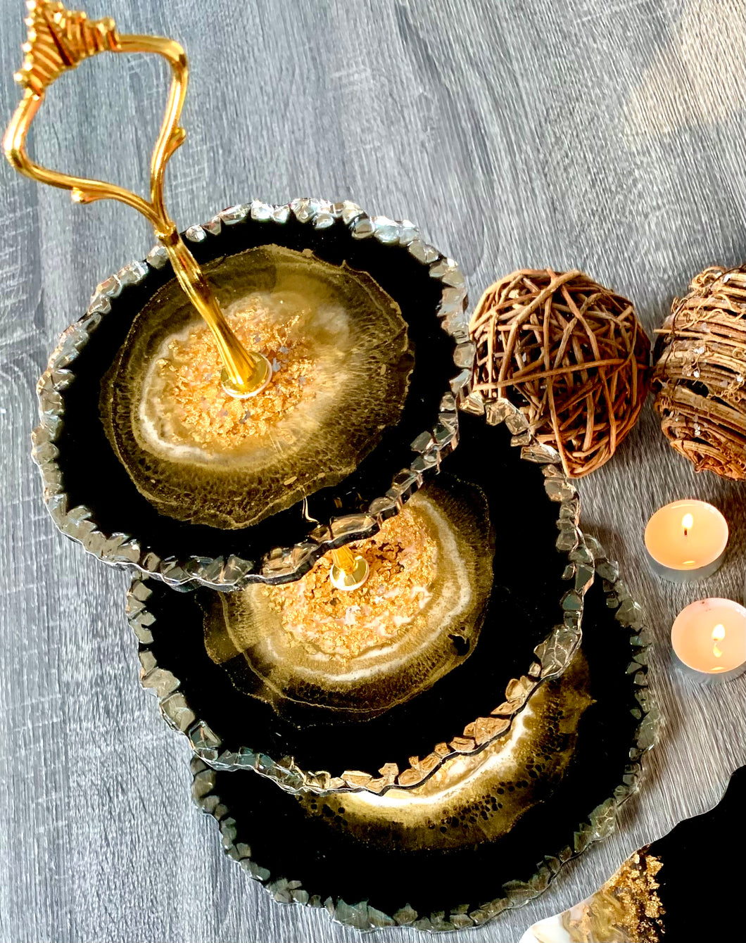 Marbleized Black, White & Gold - Cake Stand - Resin, Gold Sparkle & Fire Glass